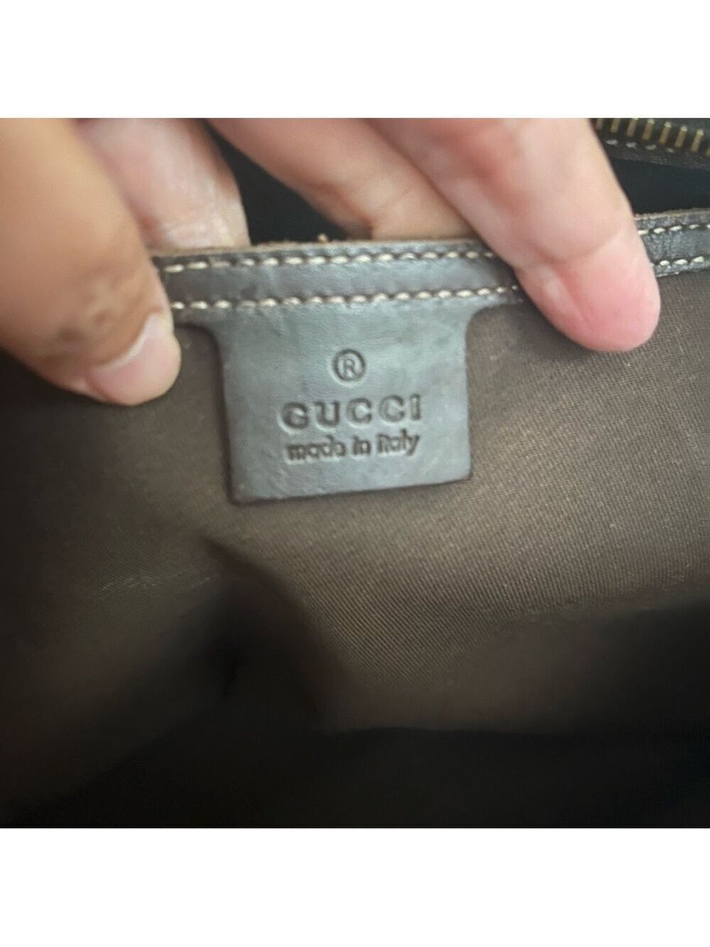 GUCCI GG SUPREME MONOGRAM TOTE - Picture 14 of 16